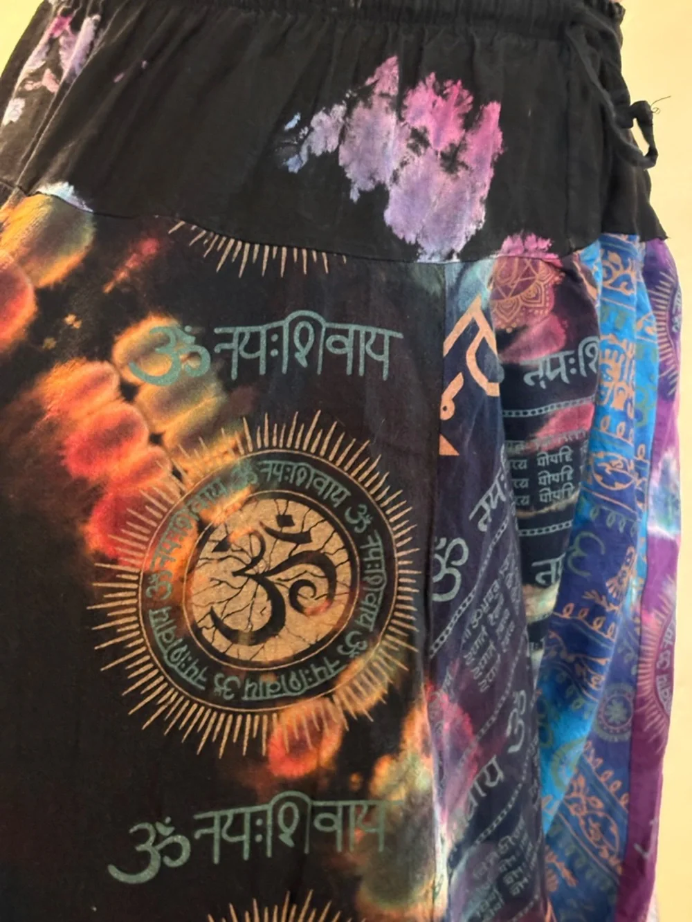 Kathmandu Imports Wide-Leg Printed Harem Tie-Dye Sacred Symbol Pants - Picture 9 of 11
